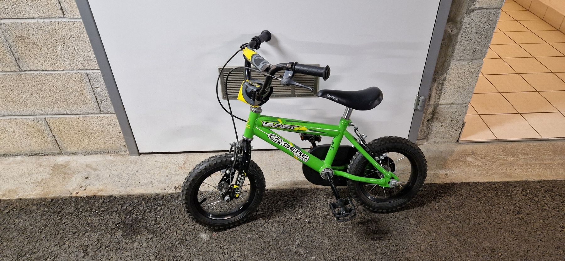 Velos: velo BERG blast 13 pouces – Gebraucht aus Gland von gre_hw6j 2