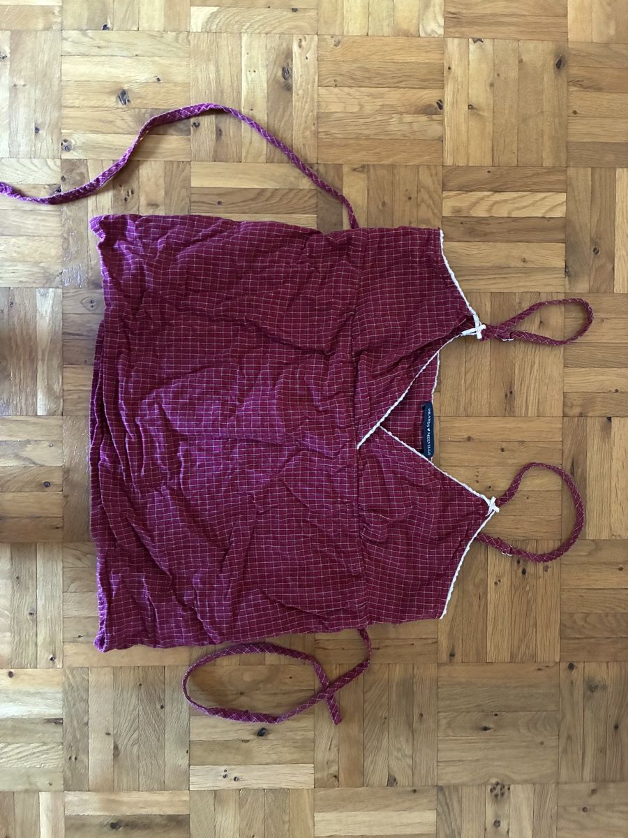 Brandy Melville Tops: Brandy Melville Top rot kariert – Gebraucht aus Ermatingen von carmen_steiner