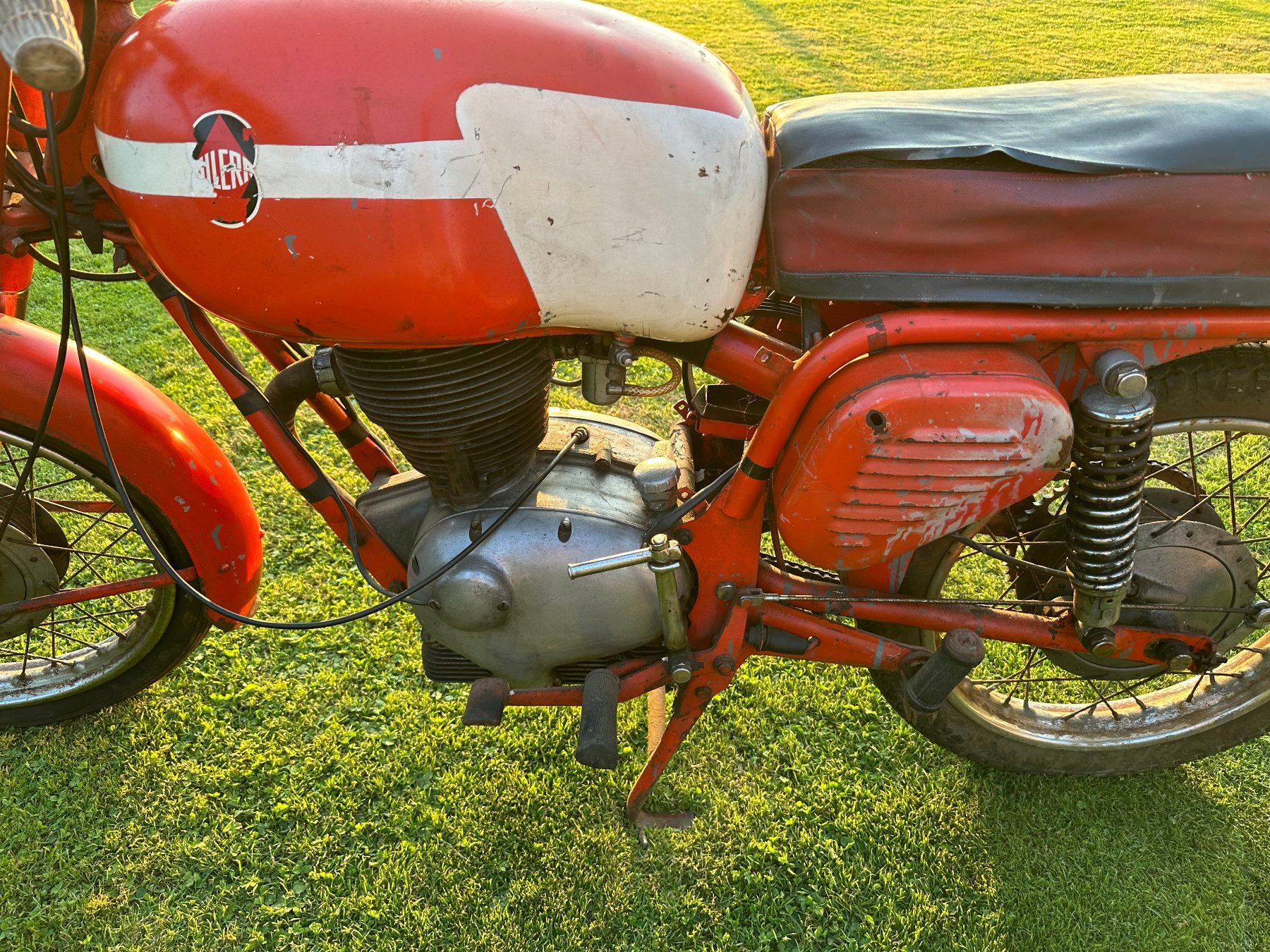 Gilera Strada: Gilera Giubileo 175 Sport, Scheunenfund, Oldtimer, Veteran – Usato da Speicherschwendi venduto da Supersport 2