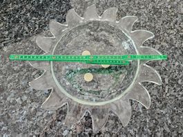 Grosse Glasschale in Sonnen-Form "Glasi Hergiswil"