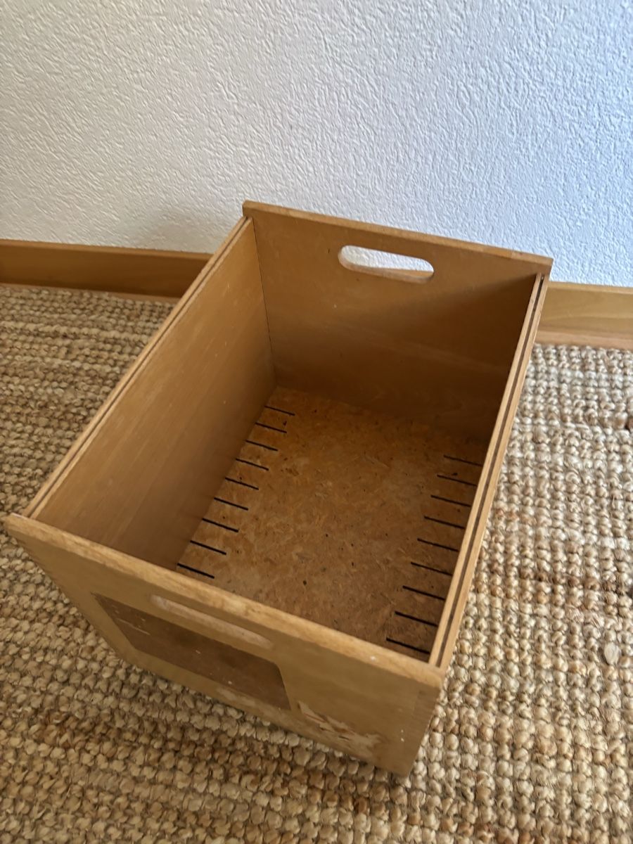 Caisses de transport: Holzkiste mit Griffen – D'occasion à Bern par wisemagpie