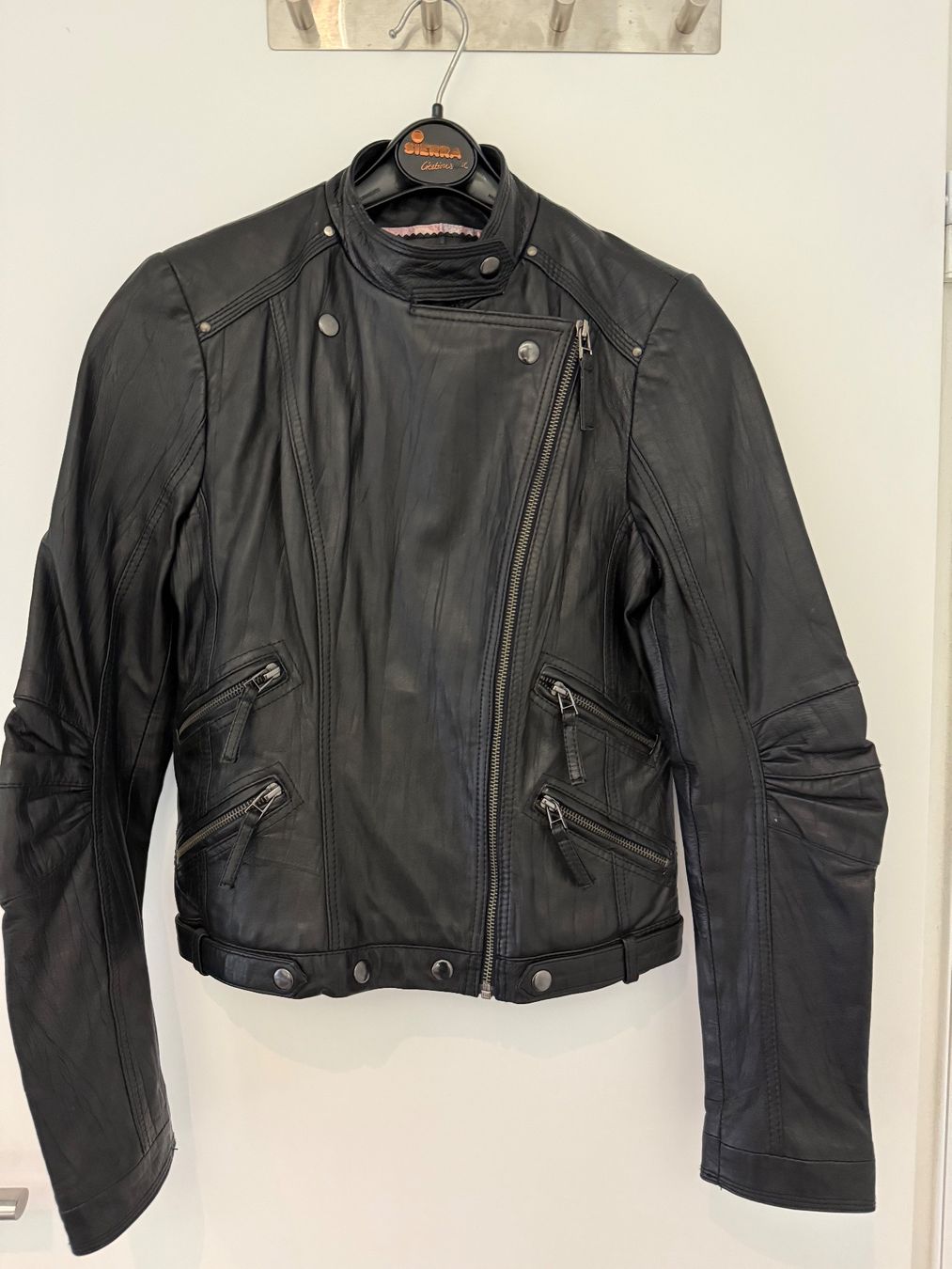Zebra Giacche: Echtlederjacke Bikerstyle schwarz Gr. 36/38 – Nuovo (secondo la descrizione) da Oetwil an der Limmat venduto da Prinzaessli123 1