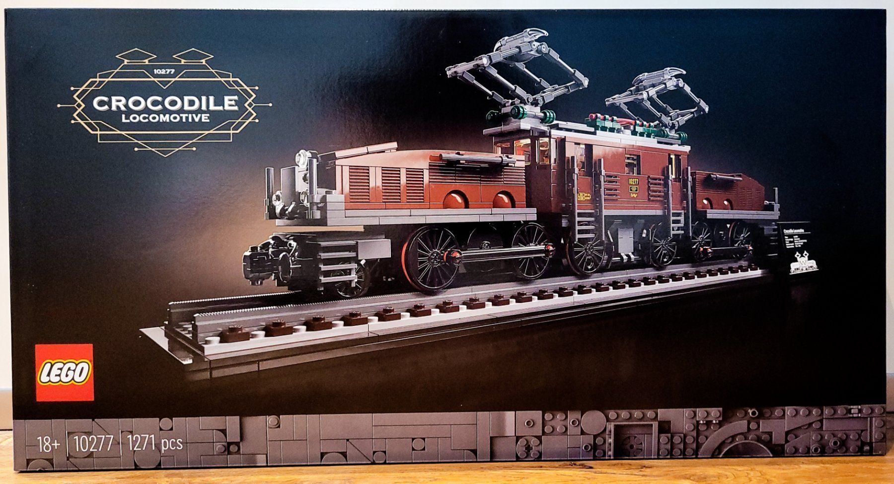 Lego Giocattoli: LEGO Creator Expert Lokomotive 10277 – Nuovo e nell'imballaggio originale da Hinteregg venduto da BrickHeaven
