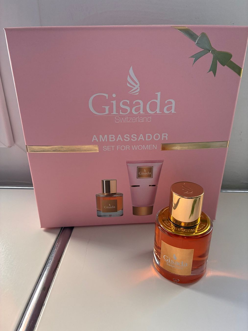 Gisada Profumi & Eau de Toilette: Gisada Ambassador Eau de Parfüm – Nuovo (secondo la descrizione) da Berikon venduto da sei_9bck