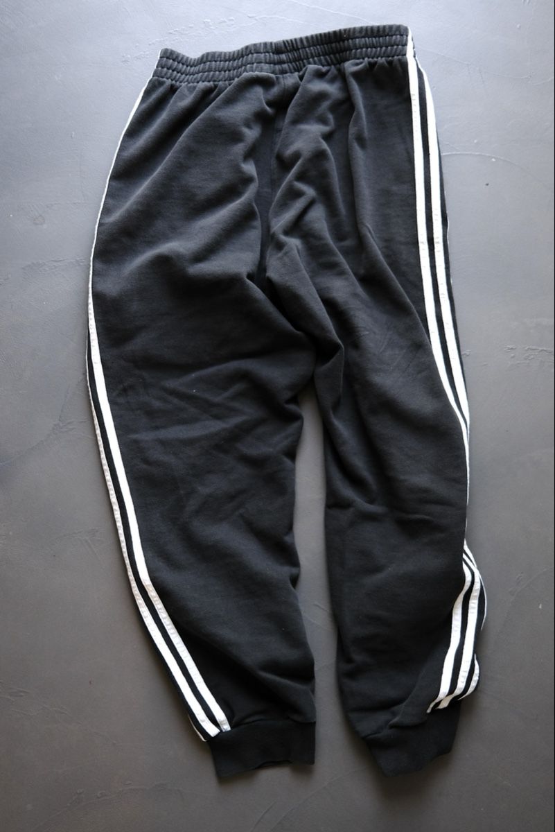 Adidas Pantaloni: ADIDAS JOGGINGHOSE SCHWARZ – Usato da Wallisellen venduto da lis_8fkh 2