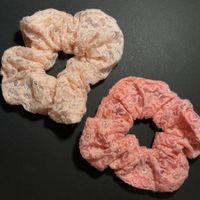 NEU: 2 Scrunchies Haargummis beige/rosa
