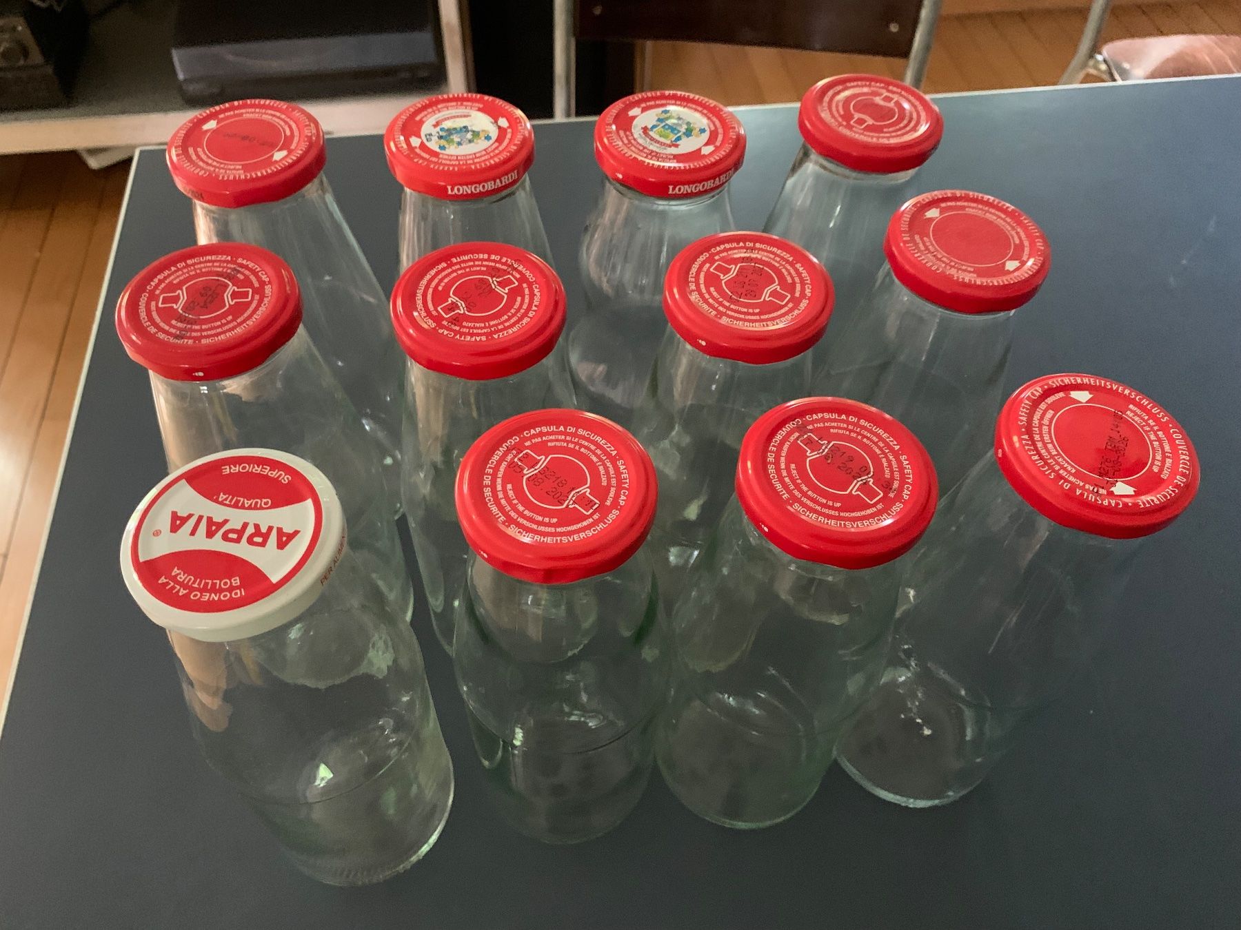Altro in Stoviglie & Bicchieri: 12 Glasflaschen 720ml zum Einmachen von Passata oder Saft – Usato da Zürich venduto da PascaleC