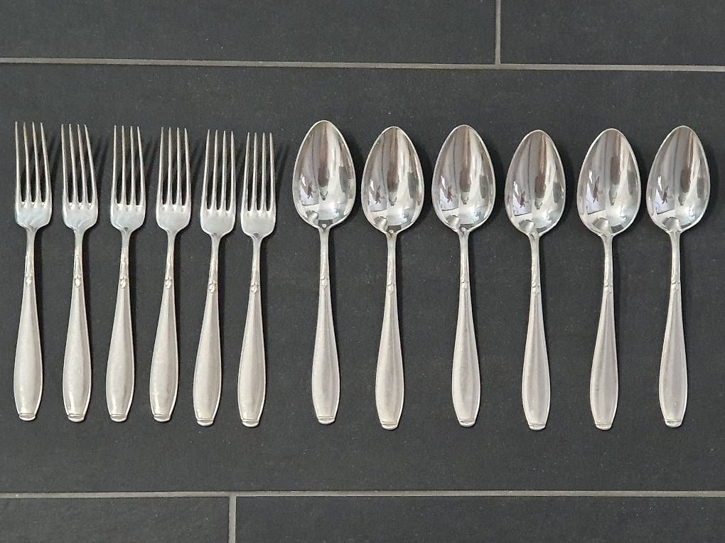 Set di posate: Tafelbesteck, 6 Gabeln, 6 Löffel, versilbert – Usato da Urtenen-Schönbühl venduto da sandrabern01