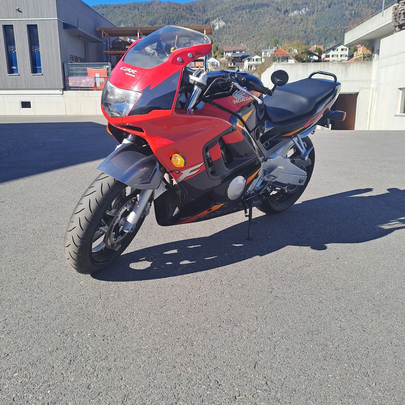 Honda Strada: Honda CBR 600 F  – Usato da Kestenholz venduto da XDeaD4EvRX
