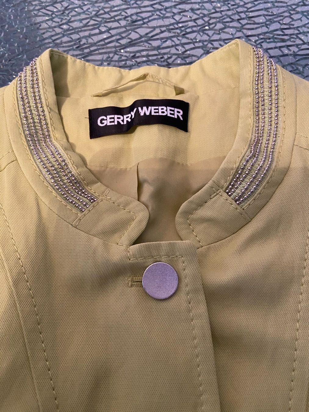 Gerry Weber Jacken: Neue hellgrüne Gerry Weber Jacke Gr.40 – Gebraucht aus Oftringen von andrax 2