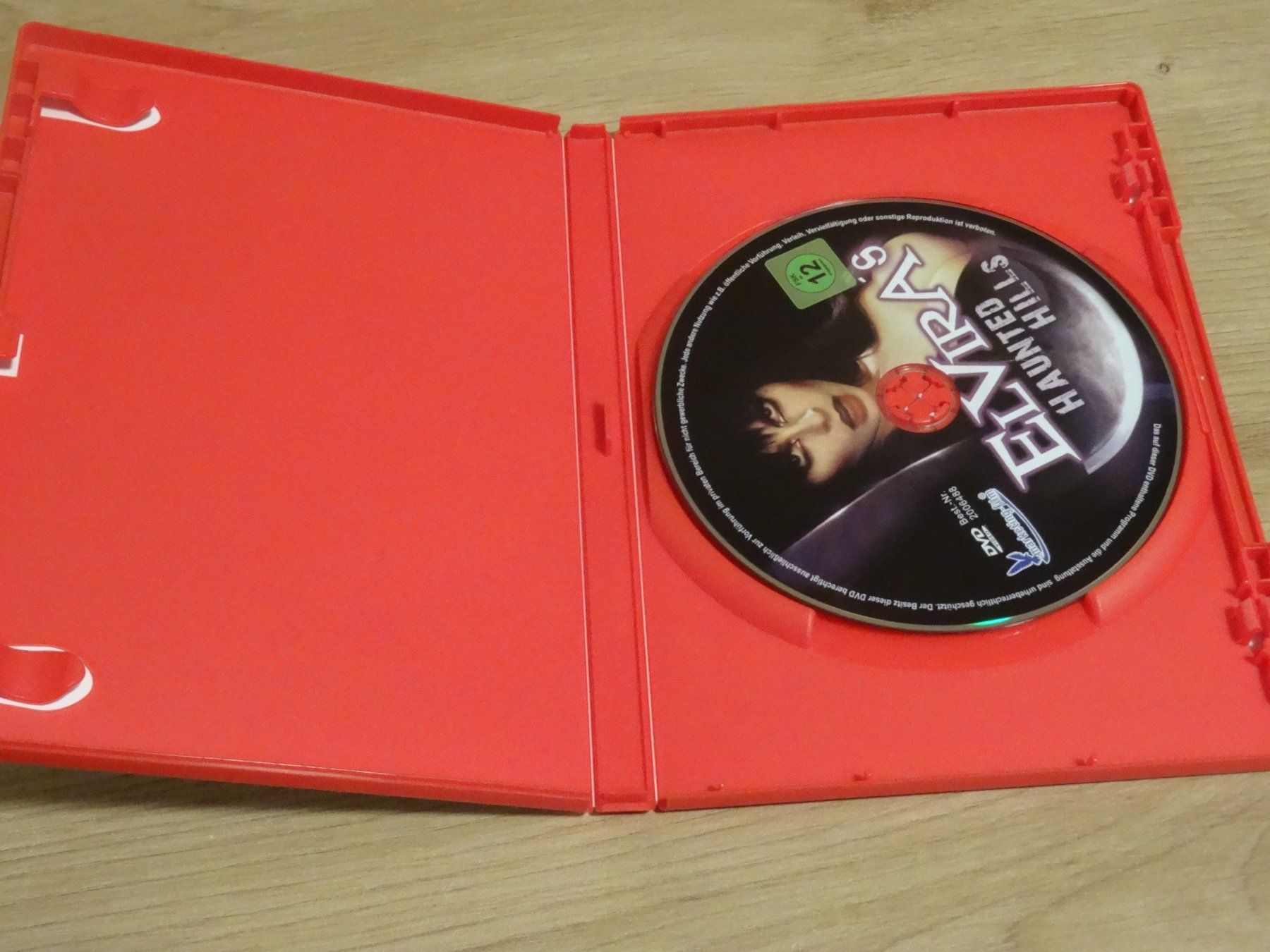 Tutti i DVDs: Elvira's Haunted Hills DVD – Usato da Olten venduto da Disc-Verkauf 1