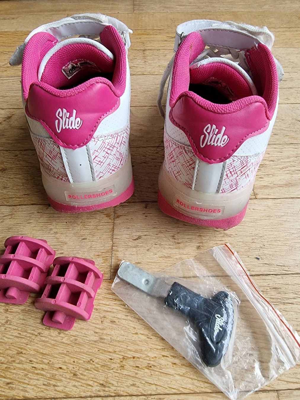 Scarpe per ragazzi: Rollershoes Slide weiss/rosa Gr. 32 – Usato da Buchrain venduto da Xaro01 2