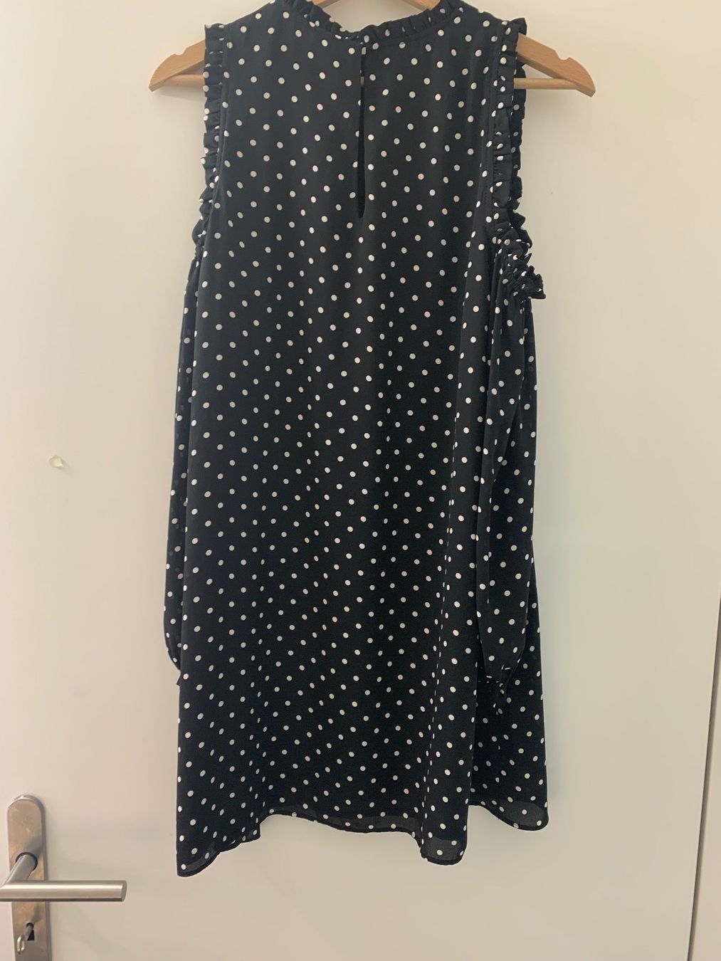 Zara Vestiti: süsses Kleid mit Punkten – Usato da Oftringen venduto da violetta9 1