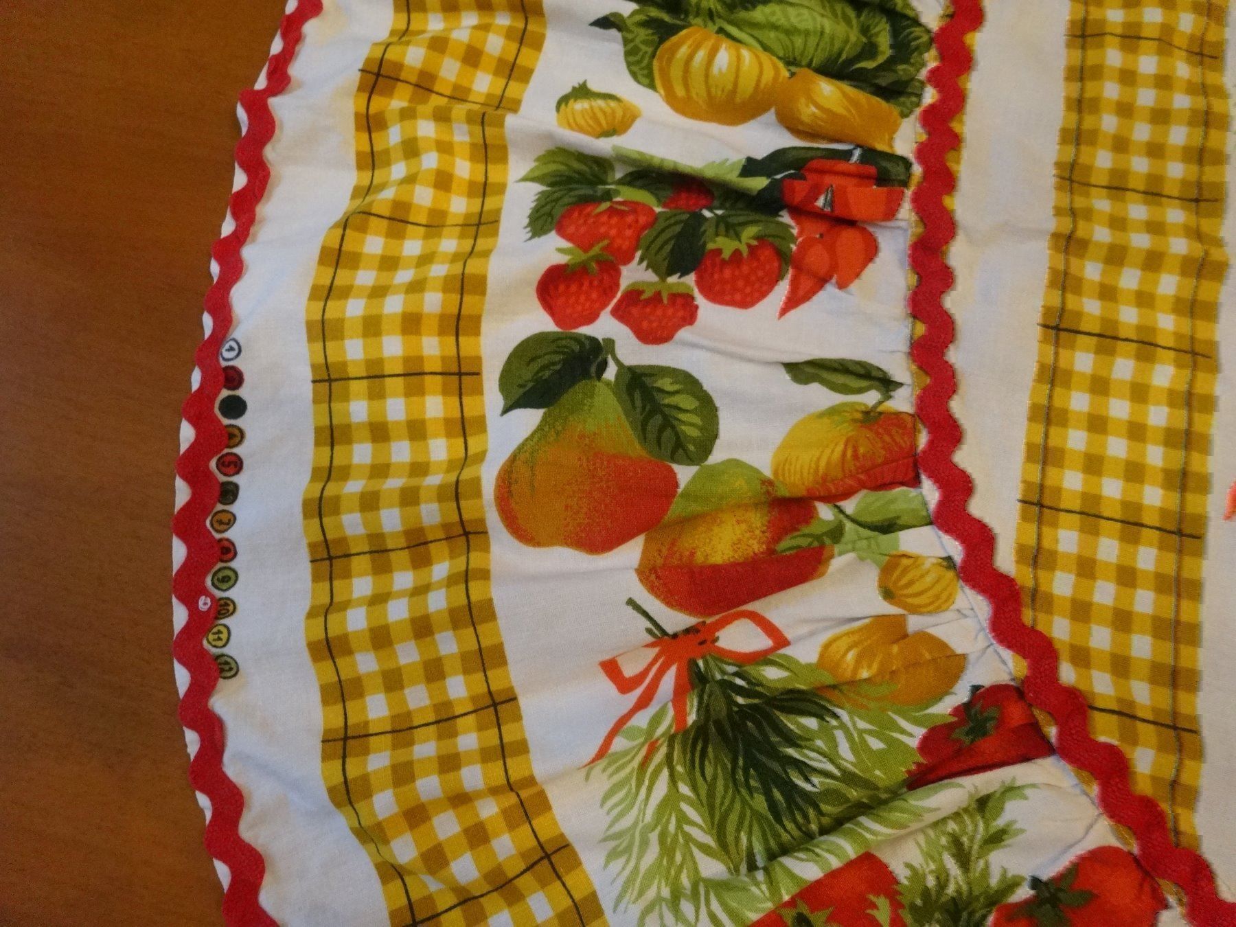 Tutte le decorazioni: Nappe ronde: coton imprimé – Nuovo e nell'imballaggio originale da Biel/Bienne venduto da milamila02 4