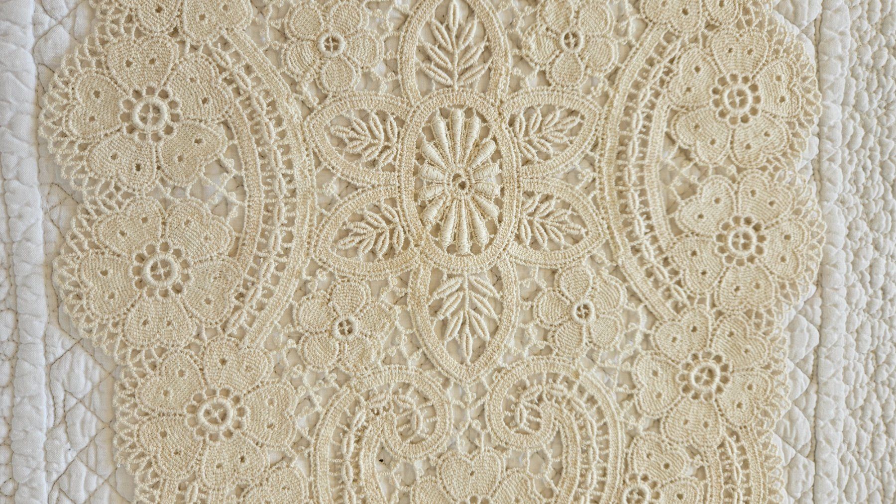 Untersetzer: Spitzendeckchen Spitzendeckeli Spitze Shabby Chic Beige Oval – Gebraucht aus Gossau ZH von LeoniesDeko 4