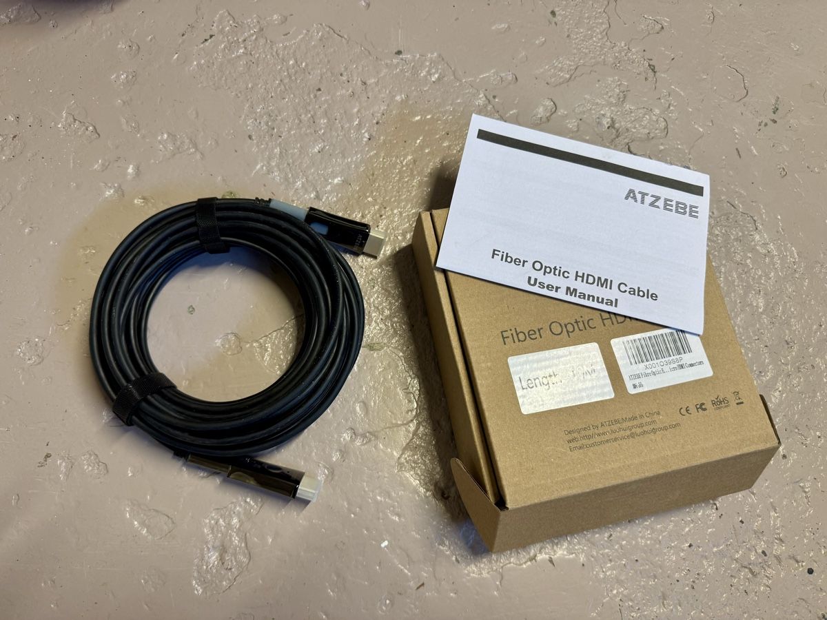 Câbles: HDMI Kabel 10m – Neuf avec emballage d'origine à Uetendorf par mida04