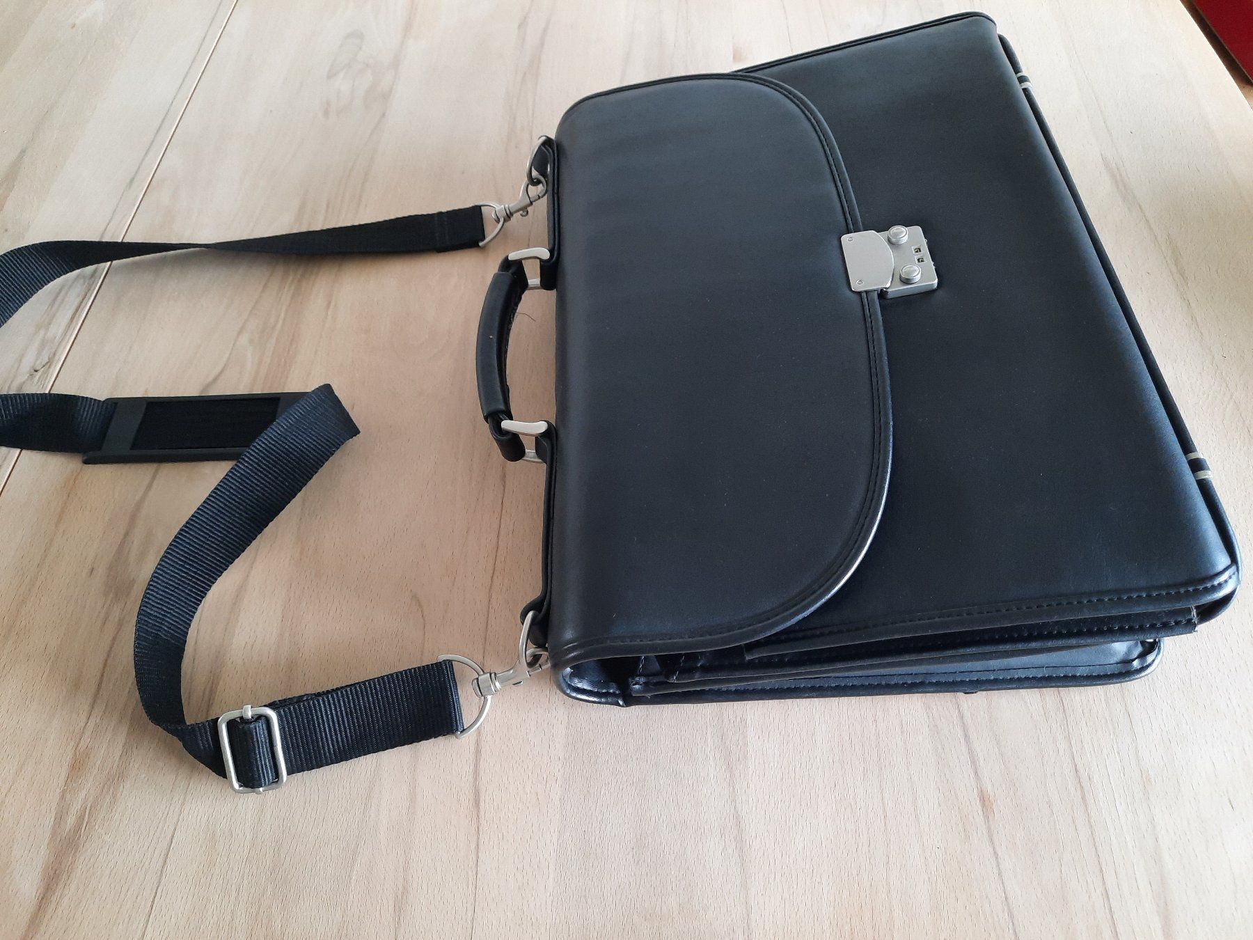 Valigie & Borse: Mappe / Business-Tasche – Usato da Bassersdorf venduto da jerika59 1