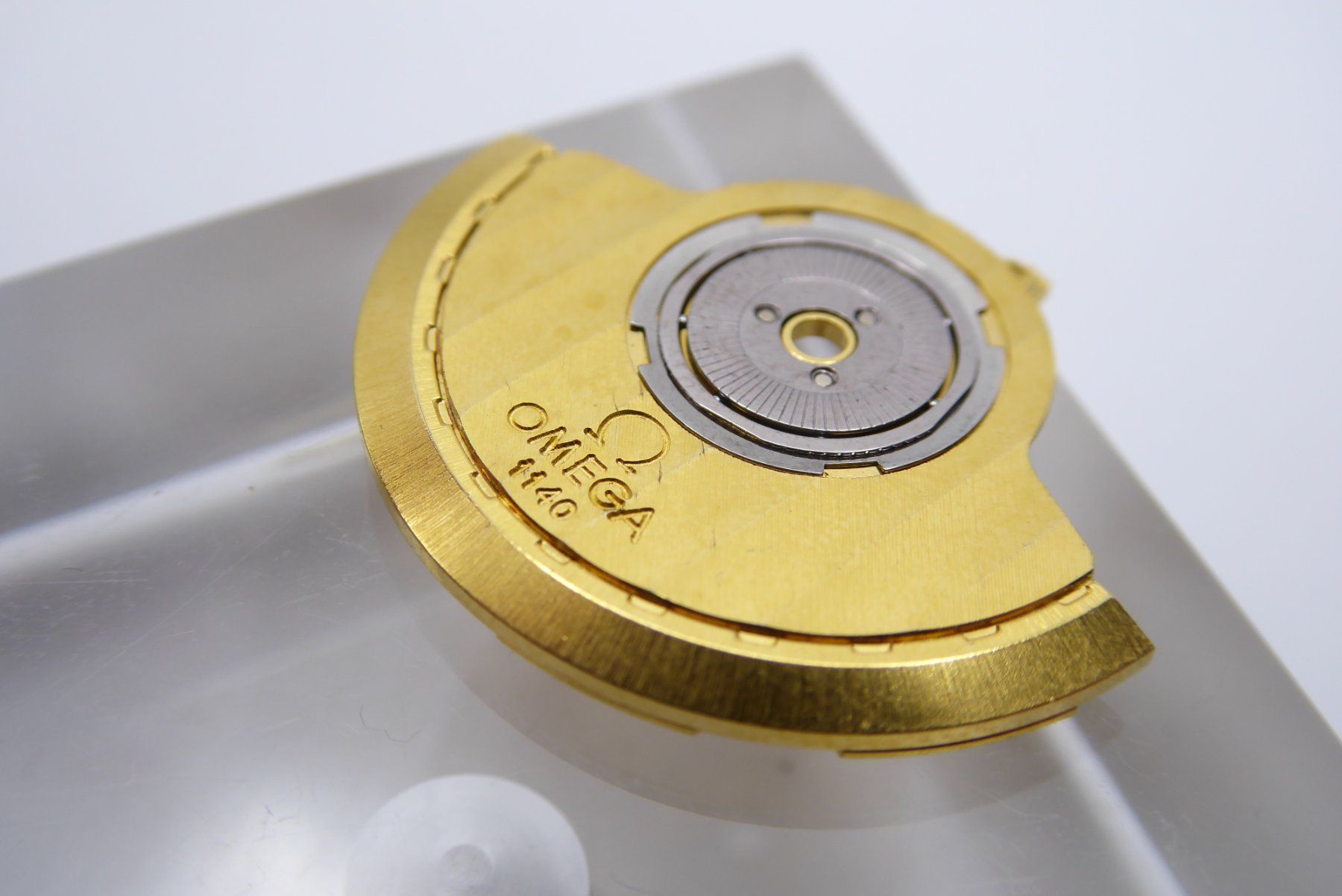 Omega Orologi: Omega Oscillating Weight Automatic Rotor cal. 1140 – Usato da Geneve venduto da adr_xk6n 2