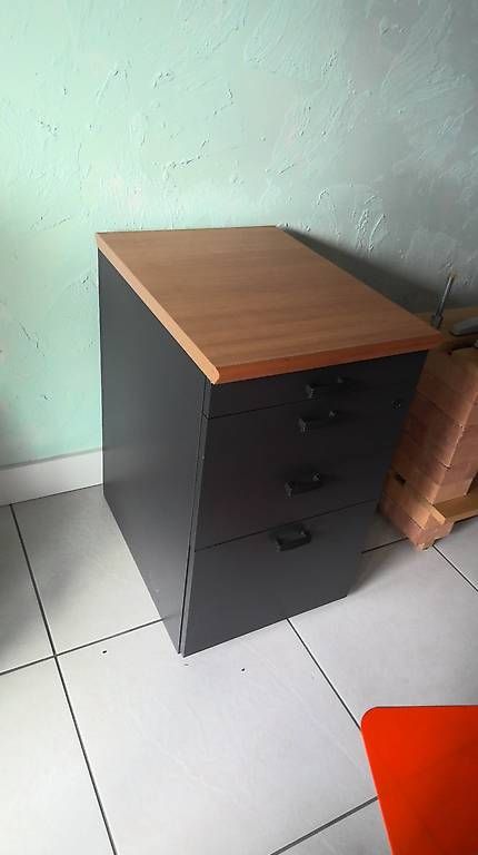 Scrivanie: meuble de bureau – Usato da lossy venduto da katz_fr