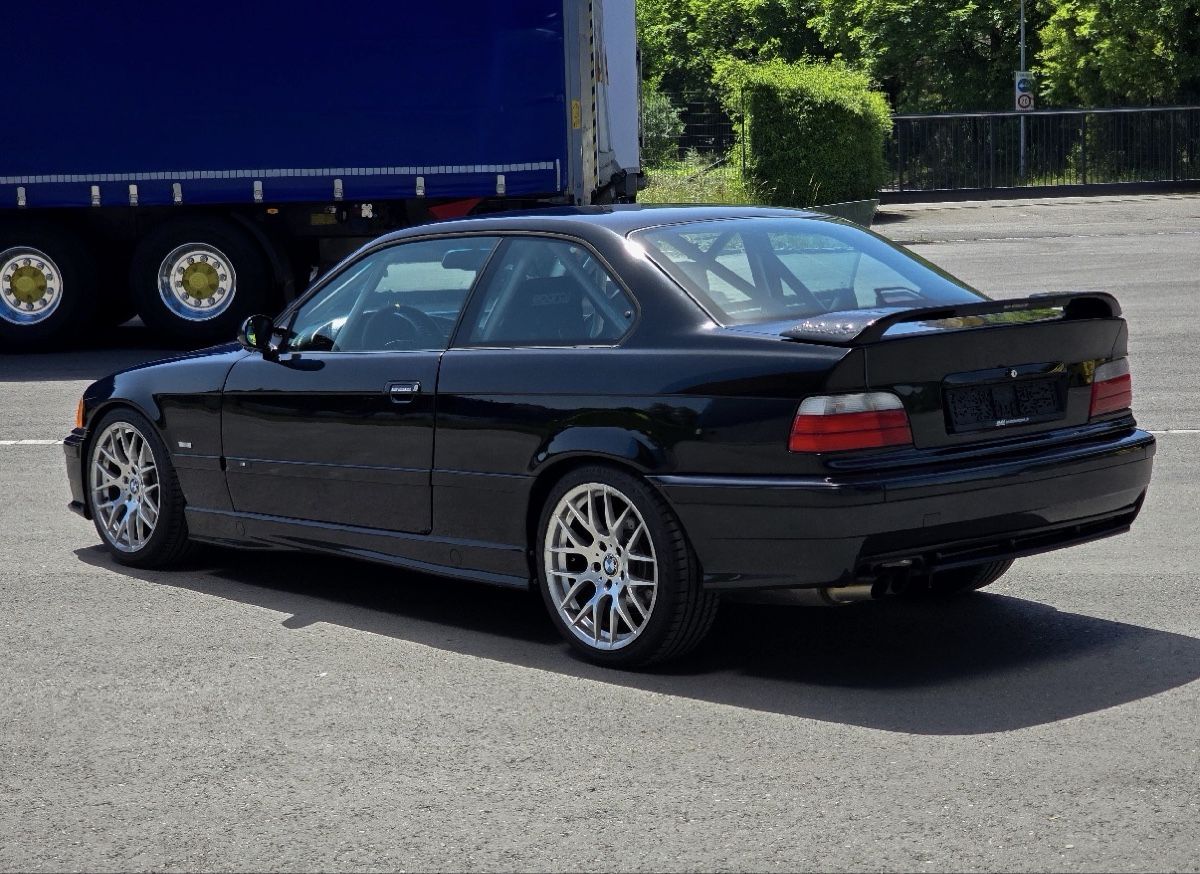 BMW Automobili: BMW 328 i – Usato da Rüti ZH venduto da Digen999 1