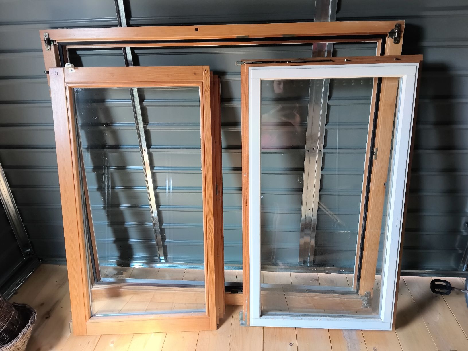 Fenster: Holzfenster mit Rahmen mit Kippung – Gebraucht aus Lobsigen von Muus5