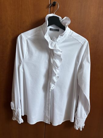 Weisse Rüschenbluse Gr. 38/40