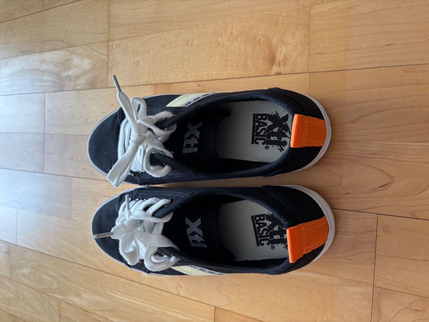 Damenschuhe: Sneakers Xti Grösse 40 neuwertig – Neu (gemäss Beschreibung) aus Niederwangen BE von Brillant11 1
