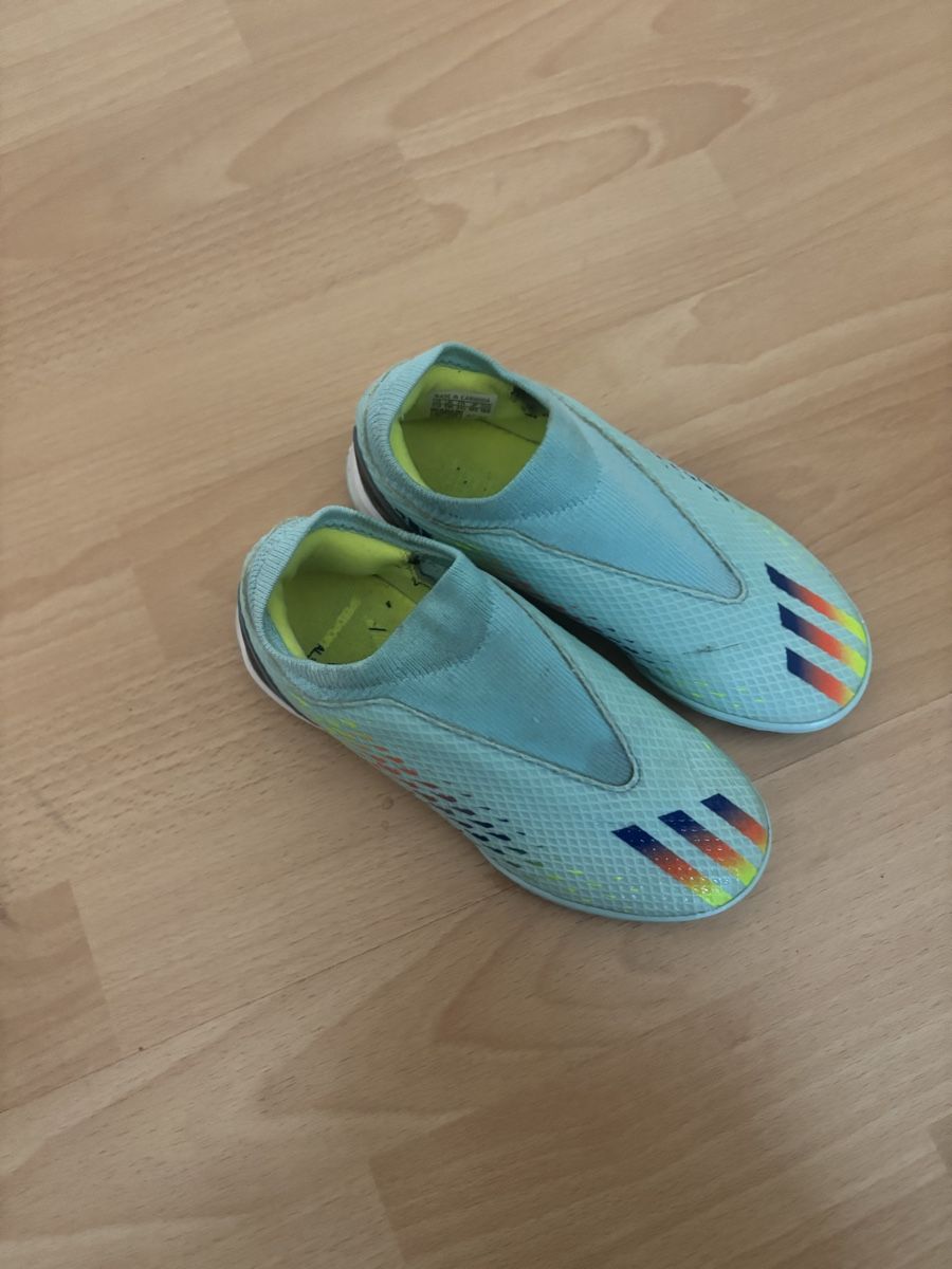 Adidas Scarpe per ragazzi: Fotbal schue adidas – Usato da Escholzmatt venduto da ond_78rj