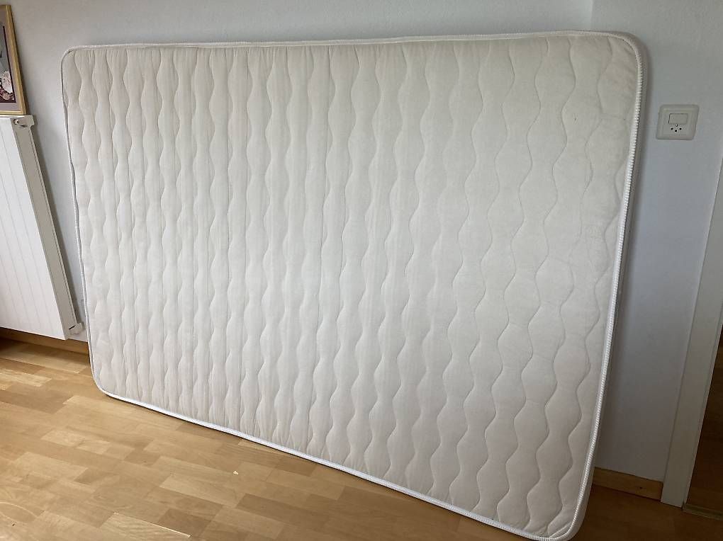 Materassi: Schaumstoff Matratze 140x200, Top Zustand – Usato da Tenniken venduto da Gnade27 1