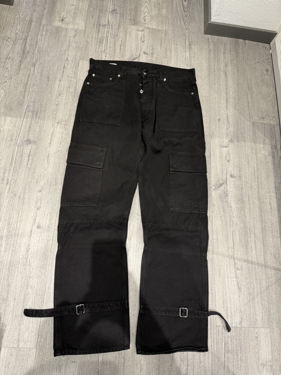 Off-White Pantaloni: Off white cargo pants L – Usato da Giubiasco venduto da Darkemperor 3