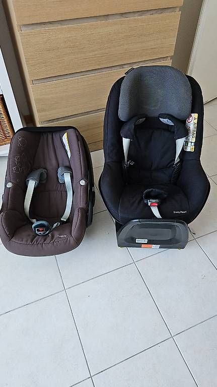 Maxi-Cosi Auto-Kindersitze: Maxi Cosi pebble Babyschale & 2way fix & 2way pearl Sitz – Gebraucht aus Burgdorf von sja_n7s8