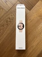 Samsung Galaxy Watch4 rosa mit Zubehör