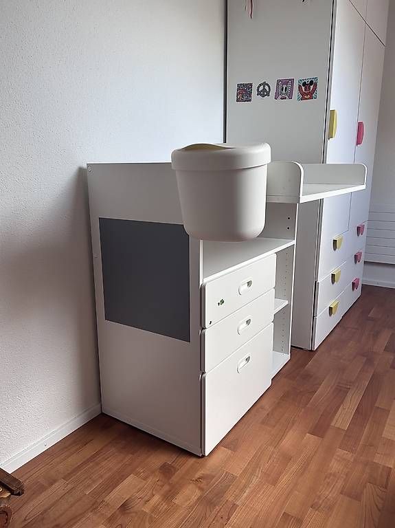 Ikea Wickeltisch & Zubehör: Wickeltisch Ikea Smastad – Gebraucht aus Freienstein von fra_l6vj 1