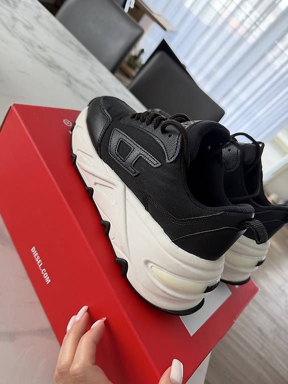 Scarpe da donna: Baskets pour les femmes Diesel – Usato da Bulle venduto da Preteni 4