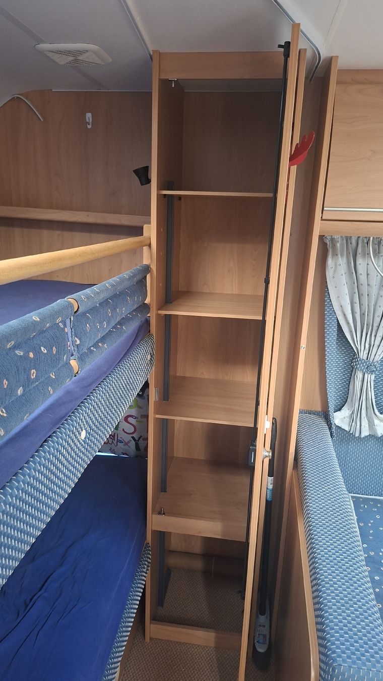 Bürstner Véhicules de camping: Bürstner Ventana 540TK 2003 – D'occasion à Tagelswangen par oceanfish 5