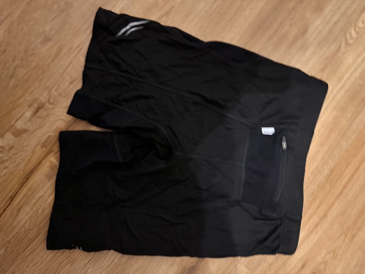 Pantaloni: Gore Rennradhose kurz oder Trainingshose – Usato da Kriens venduto da saleworld 2
