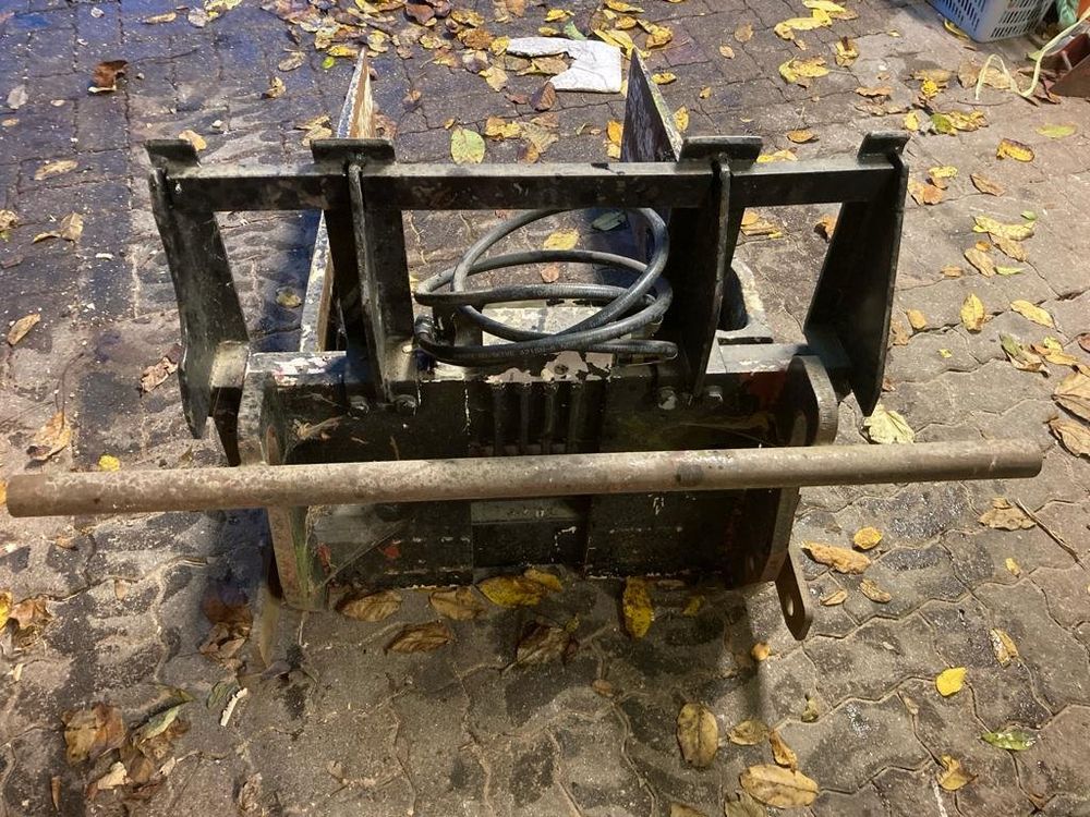Fagoteuse a bois et pince (Gebraucht) in Villarepos für CHF 1050 nur — free download