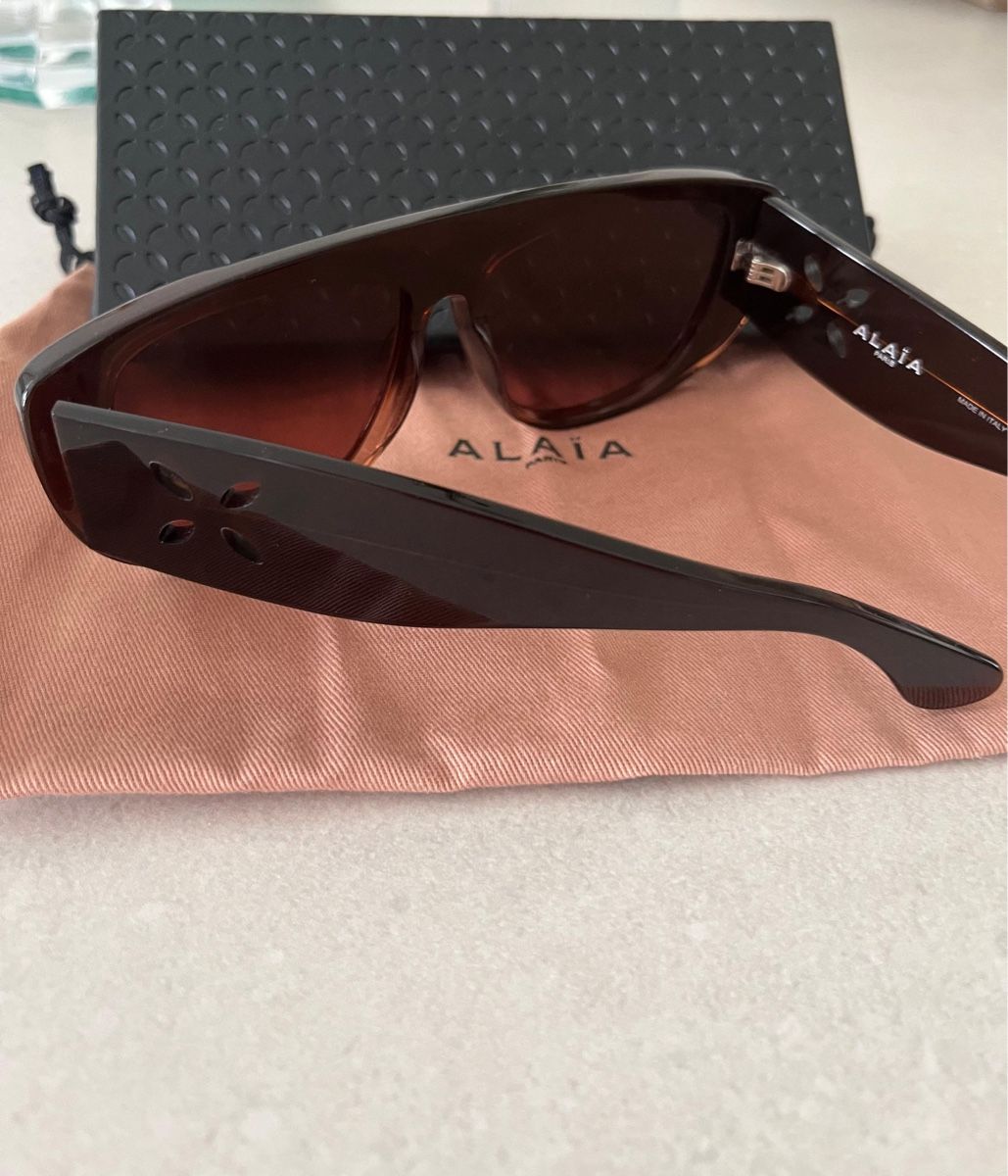 Alaia Occhiali & Lenti: Alaia Petal Sunglasses – Nuovo (secondo la descrizione) da Genève venduto da gvokiii 2