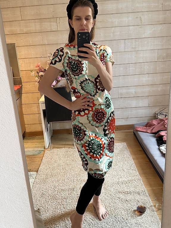 Kleider: 100 % Escada silk dress – Gebraucht aus Pully von vik_2mrb