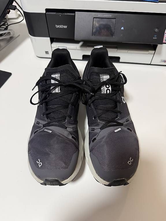 On Scarpe da uomo: ON Cloudsurfer Trail Waterproof Gr. 44 – Usato da Horgen venduto da elixgdam 2