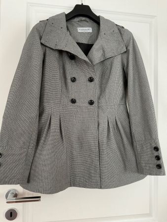 Elegante Damen Jacke, schwarz-weiss Muster, Gr. 38 Top!