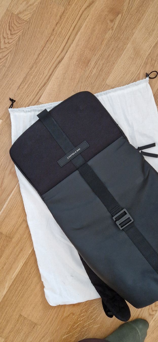 Kapten & Son Zaini: Kapten & Son Rucksack Sundsvall schwarz – Nuovo (secondo la descrizione) da Zürich venduto da c.line89 5