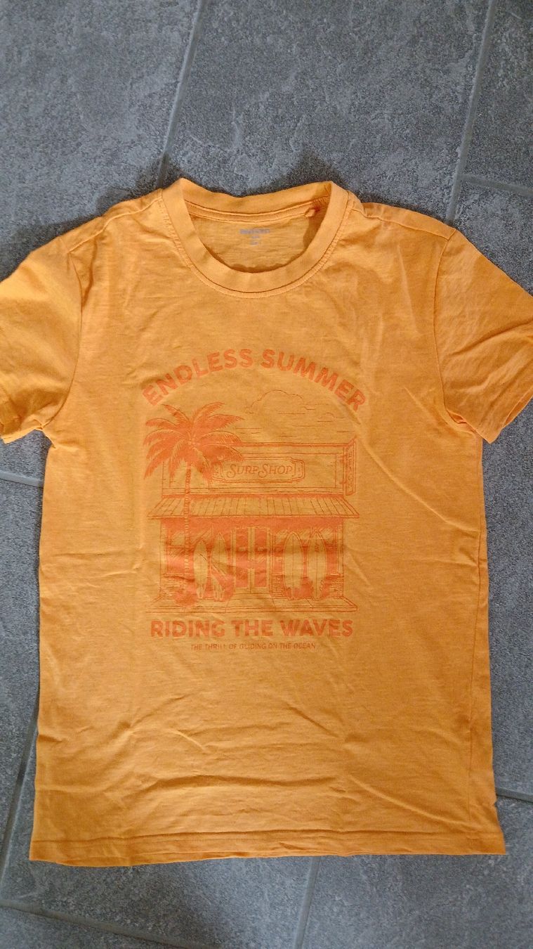 T-Shirts: t shirt neu S oder 176 – Neu (gemäss Beschreibung) aus recherswil von papamoll71