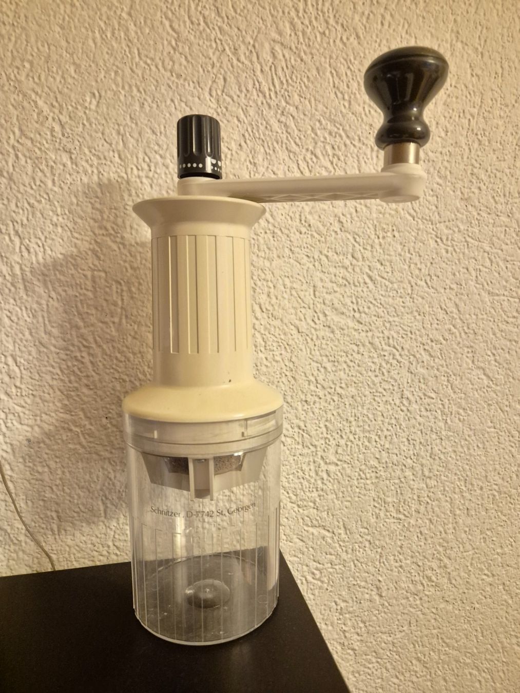 Küchengeräte: Schnitzer Getreidemühle – Gebraucht aus Monthey von McAuthor 2