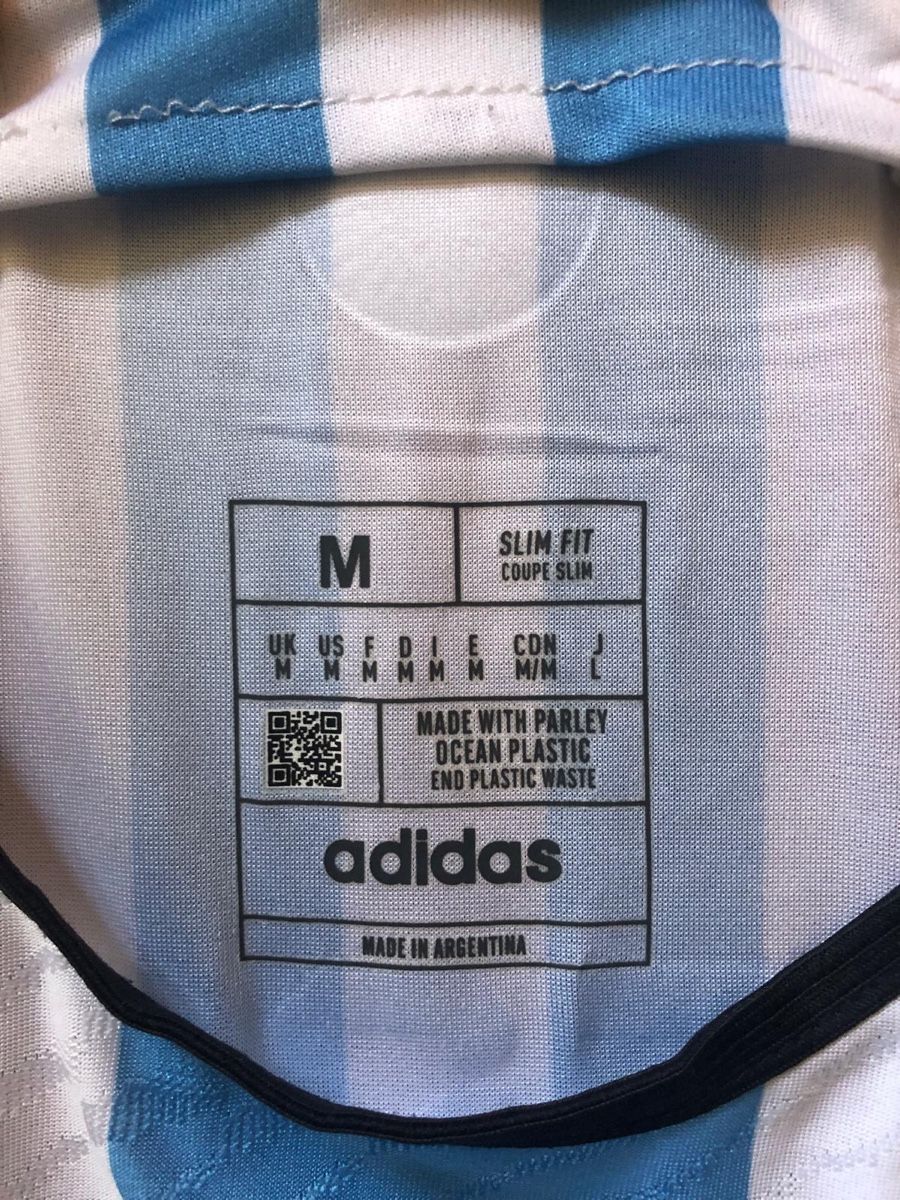 Adidas Canottiere & Pantaloni: Trikot Argentinien Messi WM2022 – Usato da Dürnten venduto da ueseco 3