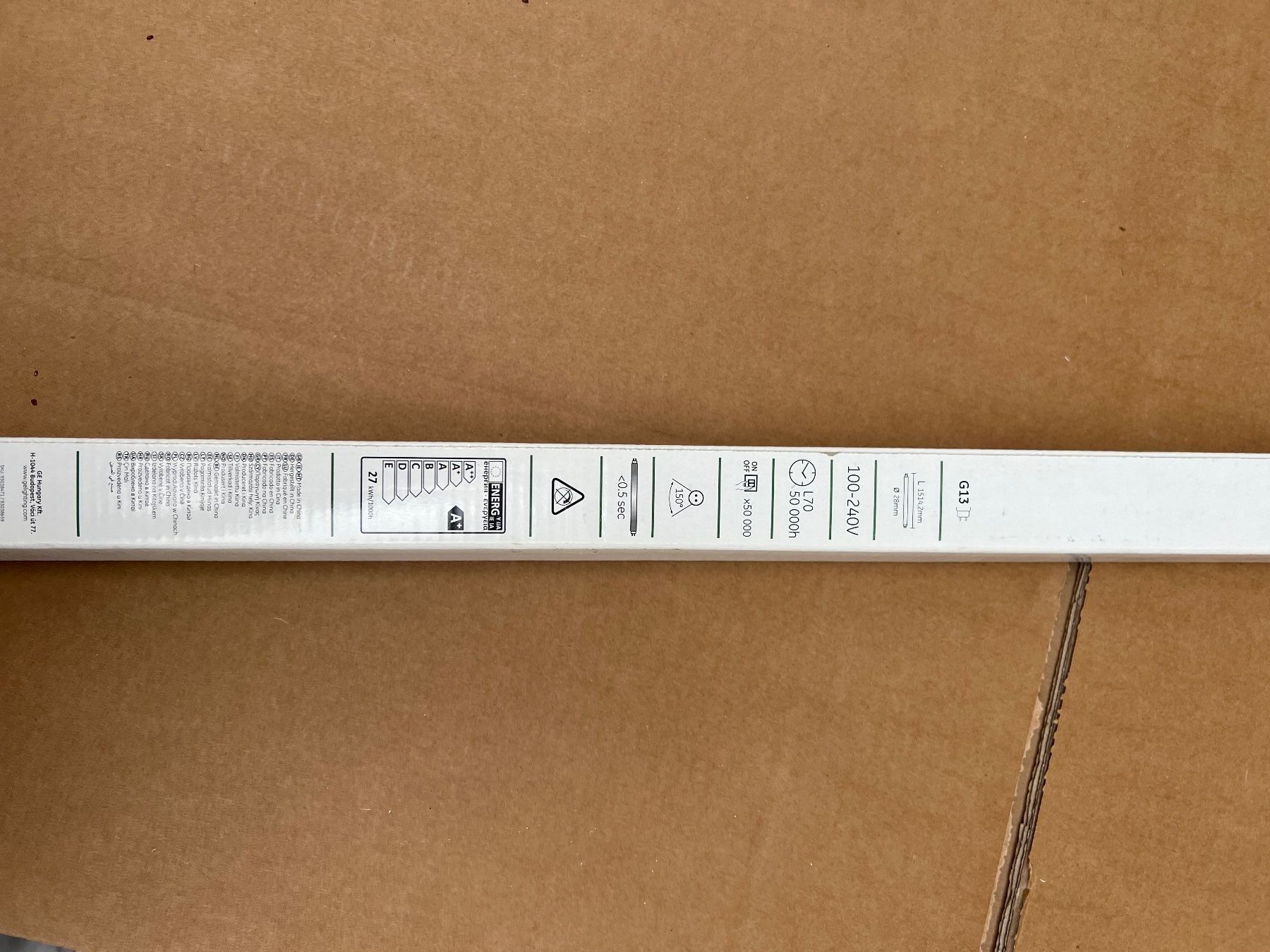 Lampade: LED T8 28W – Nuovo e nell'imballaggio originale da Mägenwil venduto da BackInWhite 1