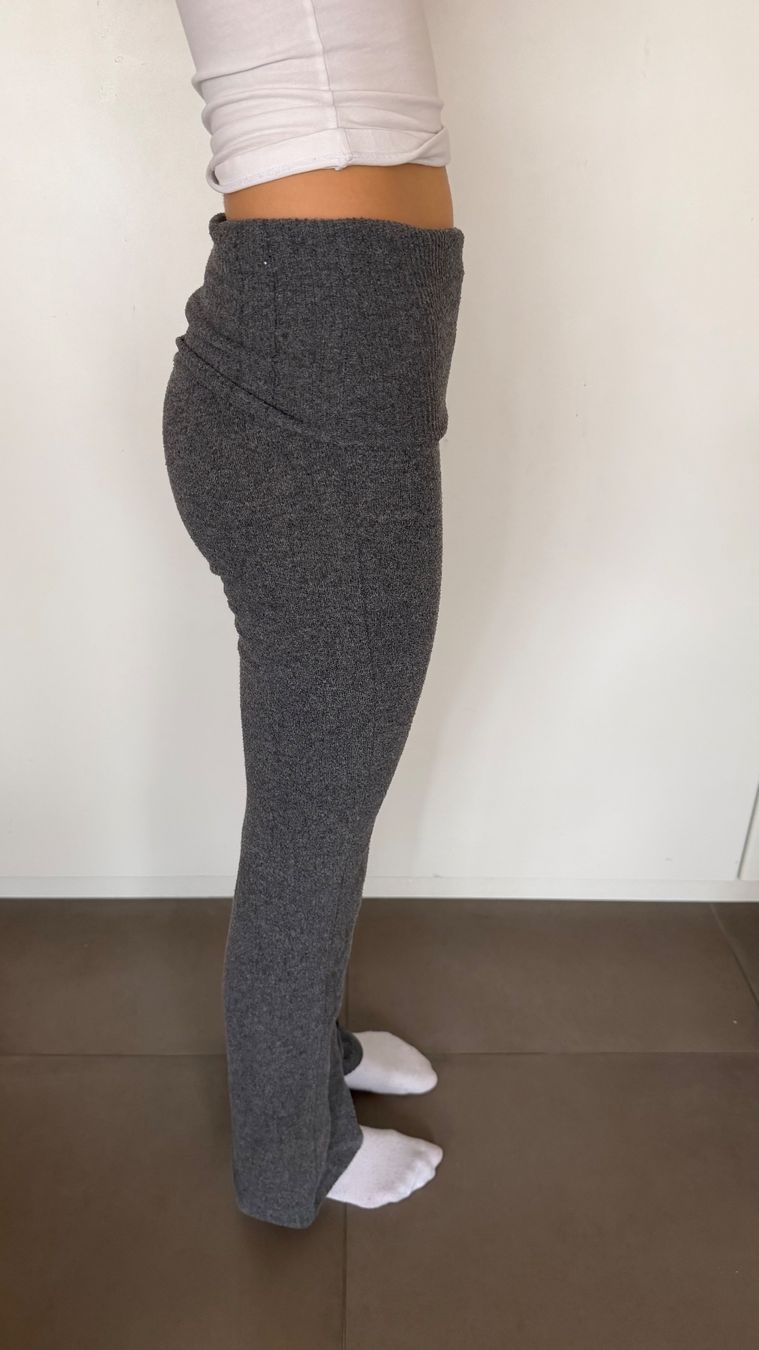 Bershka Hosen: Pantalon Bershka – Gebraucht aus Bottens von lal_plz7 1