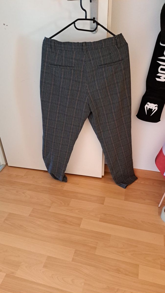C&A Pantaloni: Elegante Hose Grösse 36 – Usato da Gretzenbach venduto da jan187 1