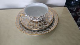 Set colazione 3pz in porcellana con decori dorati