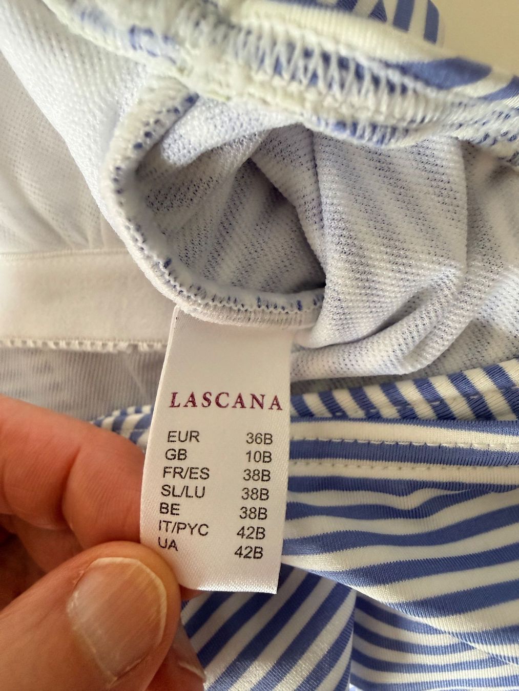 Lascana Costumi da bagno & Bikini: LASCANA, Badekleid, Grösse 36B, Farbe Hellblau/Weiss – Nuovo e nell'imballaggio originale da Rudolfstetten venduto da gst_g7xl 7